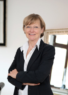 Fachanwältin Familienrecht - Claudia Nussbaum